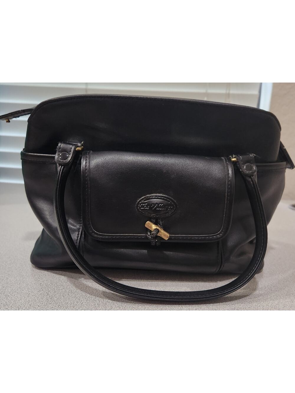 VTG The Villager Black Leather Handbag Medium Size Lots of Compartments